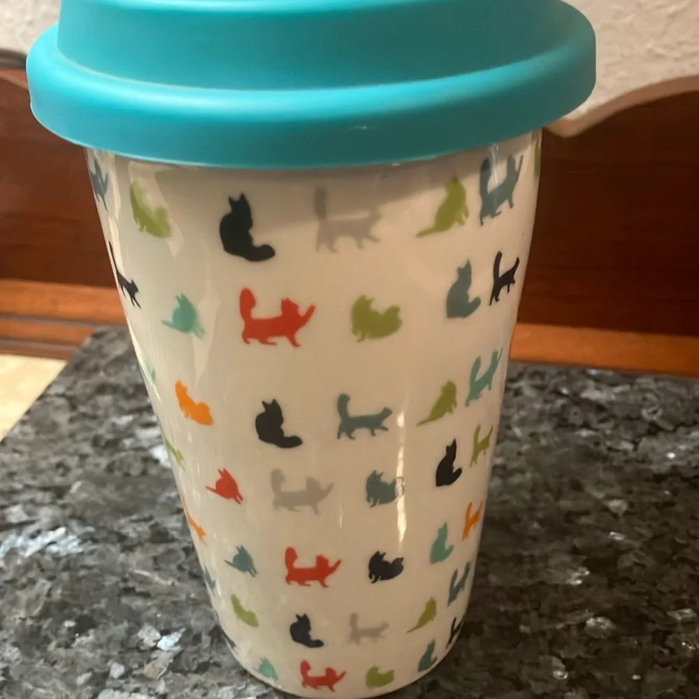 Danny K. Black and Cream Kitty Print Tote & Bonus Kitty Tumbler porcelain - Picture 4 of 11